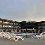 Lotus & Hotel