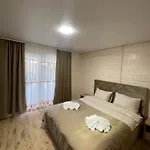 Hotel Lotus &