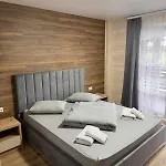Hotel Lotus &