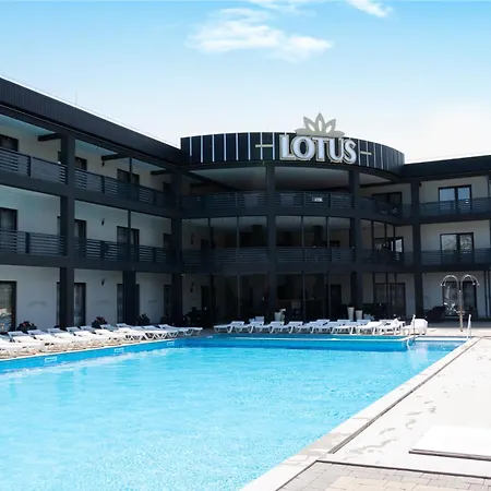 Lotus & Hotel Solotvyno