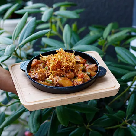 Lotus & Hotel Solotvyno