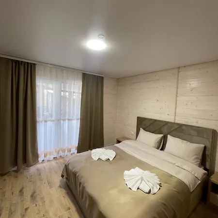 Hotel Lotus &