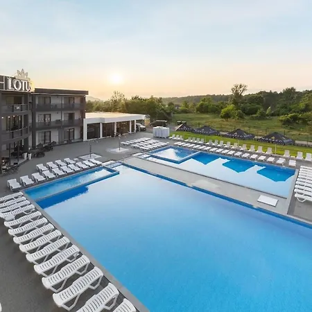 Lotus & Otel